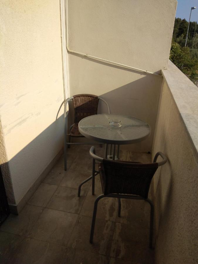 Luna Tsuki Seven Aparthotel Rovinj Exteriör bild