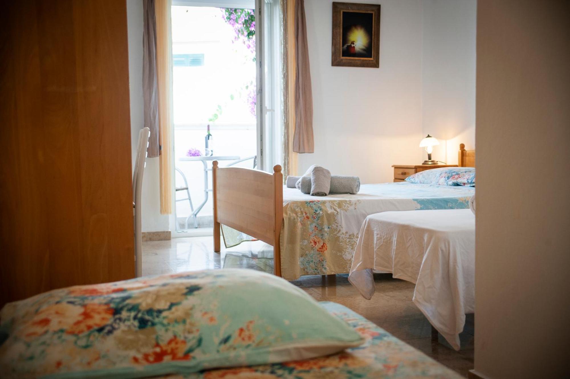 Luna Tsuki Seven Aparthotel Rovinj Exteriör bild